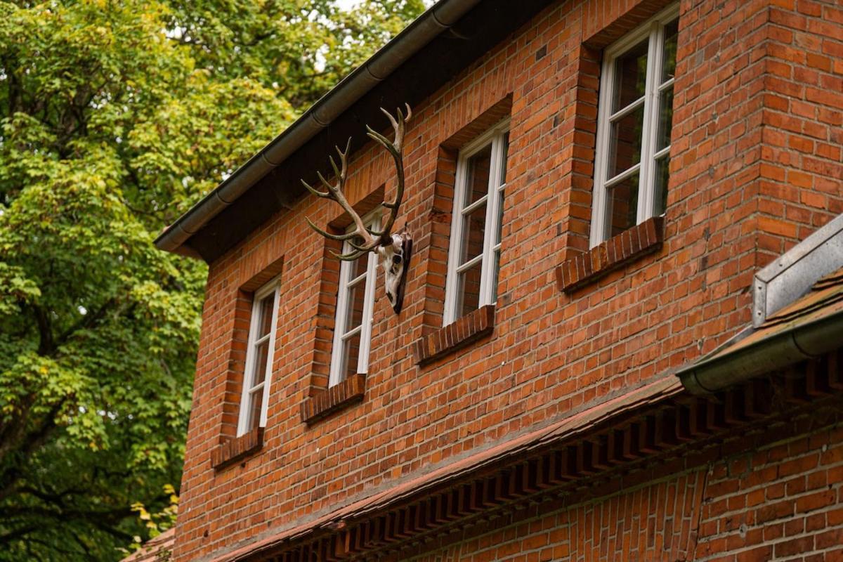 Wald- Und Seeidyll Im Historischen Forsthaus Neuruppin Exteriör bild