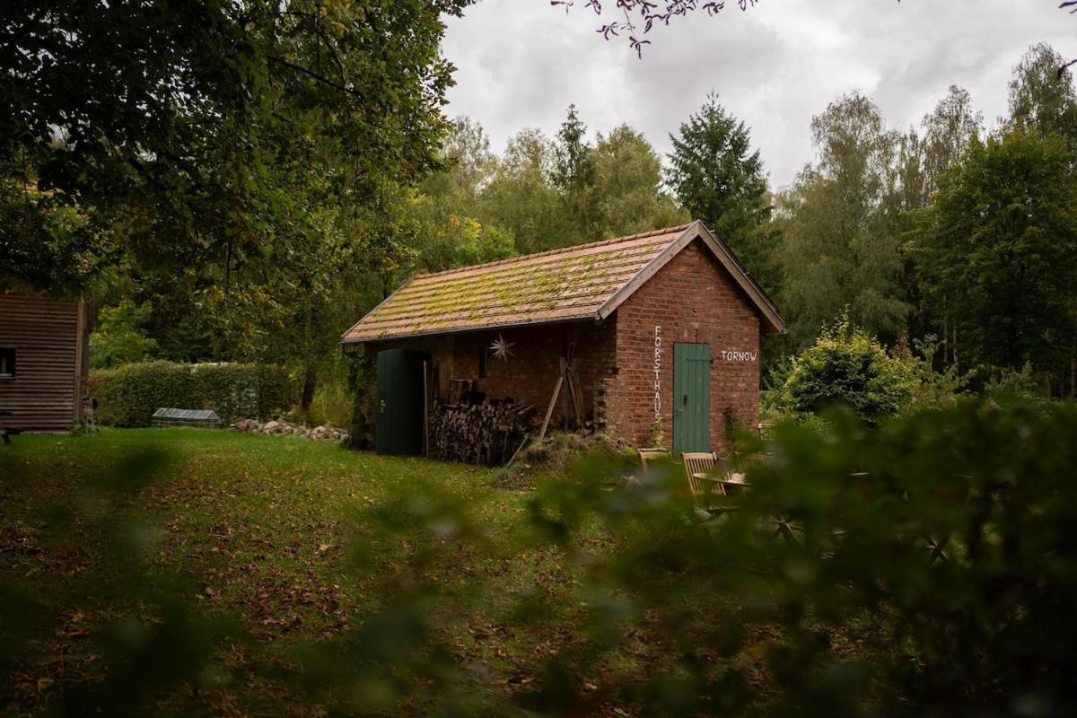 Wald- Und Seeidyll Im Historischen Forsthaus Neuruppin Exteriör bild