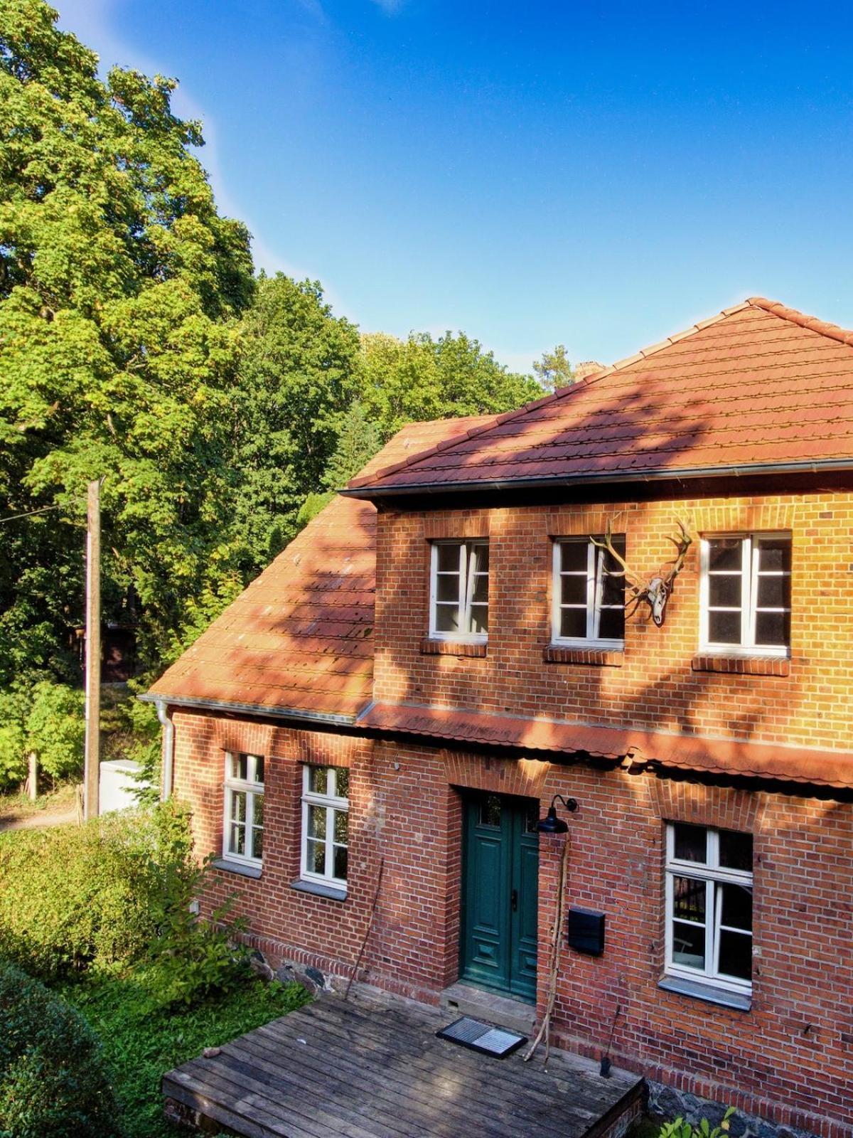 Wald- Und Seeidyll Im Historischen Forsthaus Neuruppin Exteriör bild
